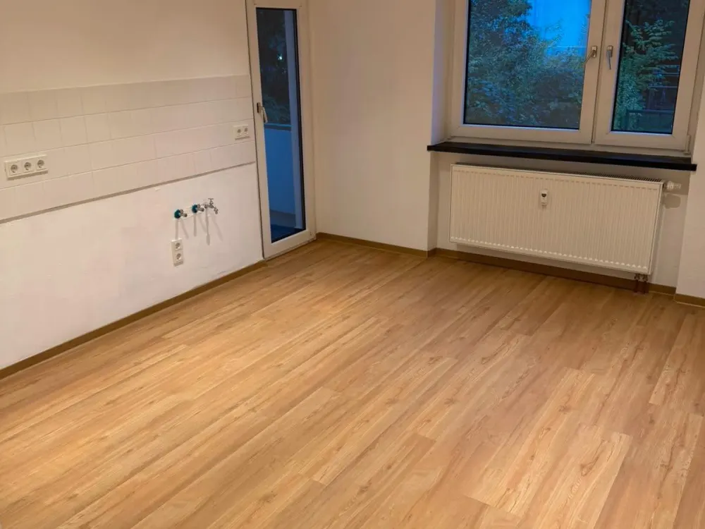 Beautiful, freshly renovated 1-room kitchen-bathroom apartment for rent in Bübingen