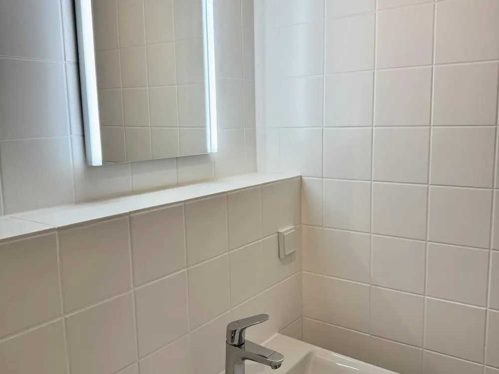 Top maintained 1.5 room apartment near Uni Saarbrücken with kitchen + parking space
