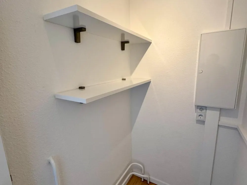 Top maintained 1.5 room apartment near Uni Saarbrücken with kitchen + parking space