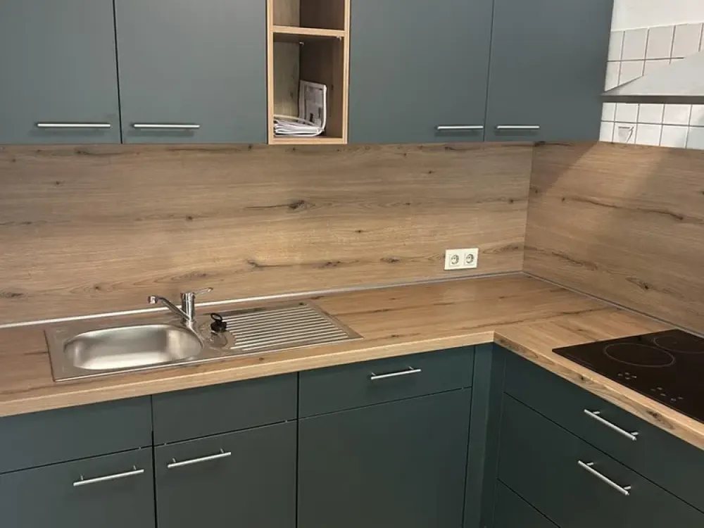 Barrier-free, wheelchair accessible, renovated 3-room apartment, no fitted kitchen, elevator, roof loggia, VK City, near Globus, available immediately