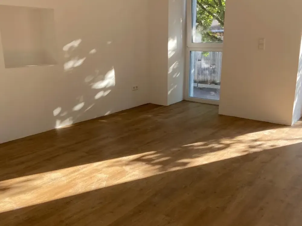 Move-in after Renovation 2024 with Fitted Kitchen and Balcony: 2-Room Ground Floor Apartment in Bruchsal-Heidelsheim