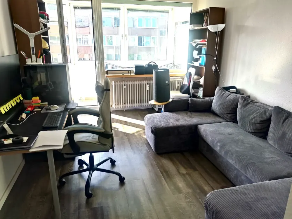 Bright 49m² Apartment with Large Balcony near Rotkreuzplatz, Available Oct 15th