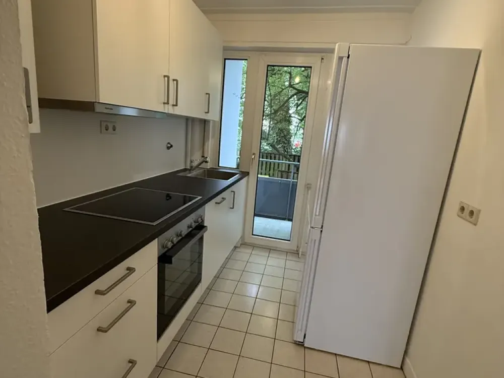 Charming 3-Room Apartment at Merianplatz