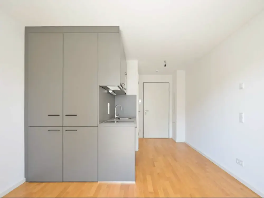 ONLY FOR STUDENTS! - Modern, bright 1-room student apartment in Moosach