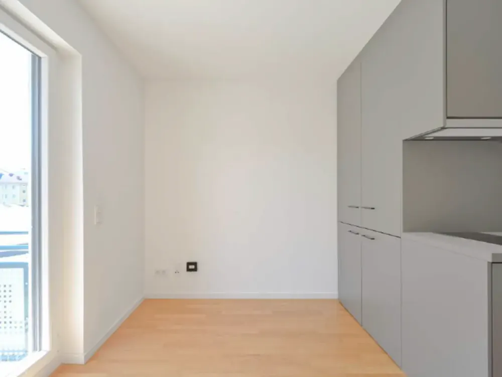 ONLY FOR STUDENTS! - Modern, bright 1-room student apartment in Moosach