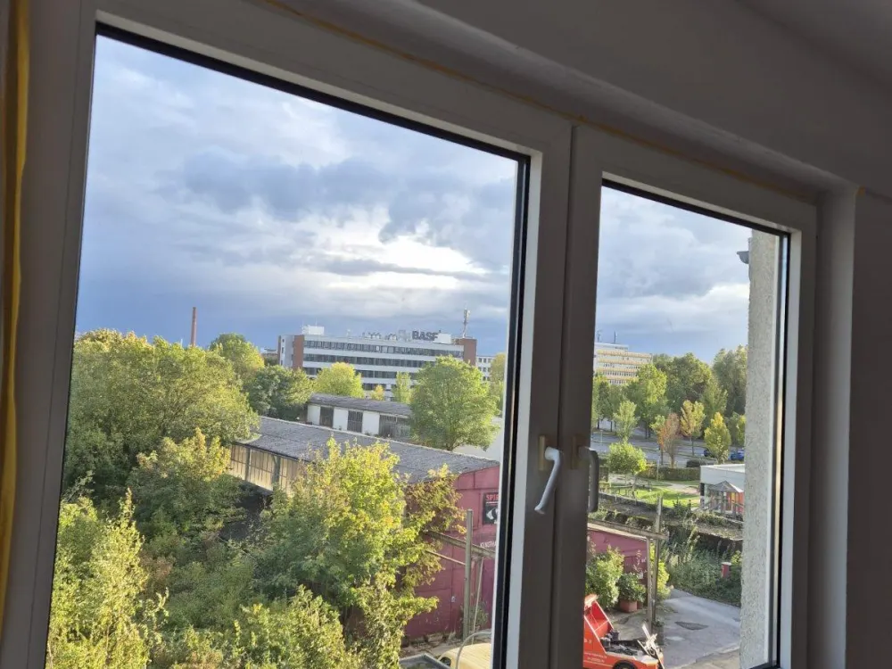 BRIGHT QUIET LIGHT-FLOODED APARTMENT FULLY RENOVATED AVAILABLE FROM 1.11.26
