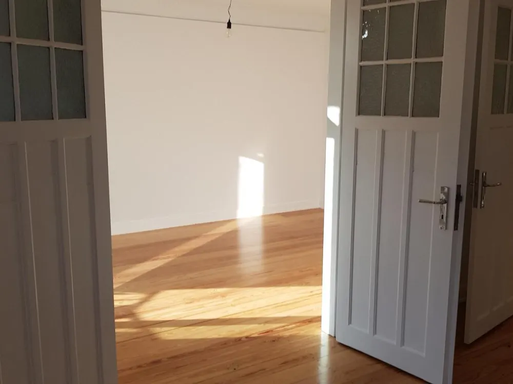 Office / Practice - First Occupancy After Complete Renovation - 3fiso Windows 3 Rooms, Parallel to Mühlenkamp, Garden