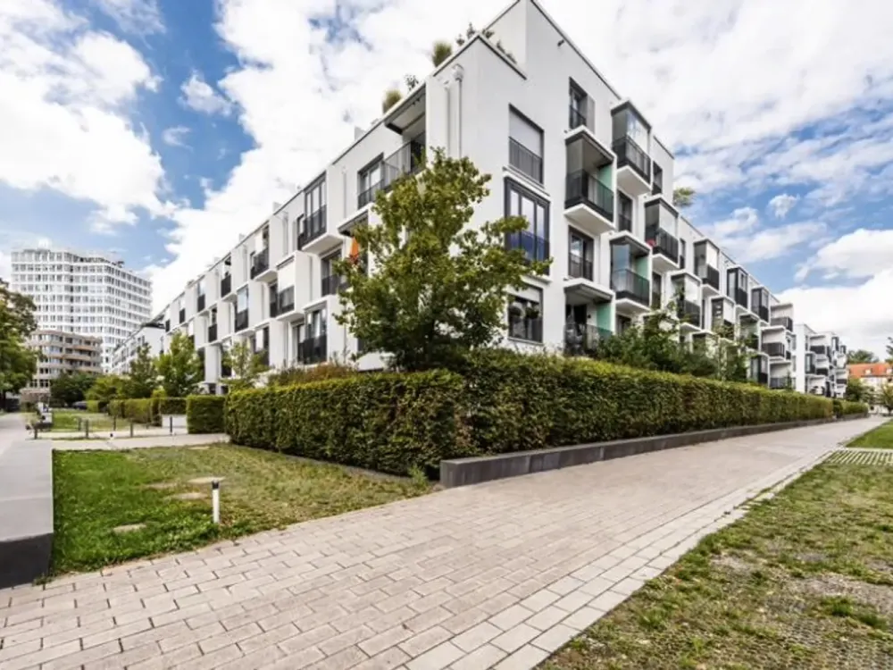 Maisonette apartment with open floor plan and idyllic terrace in Obergiesing