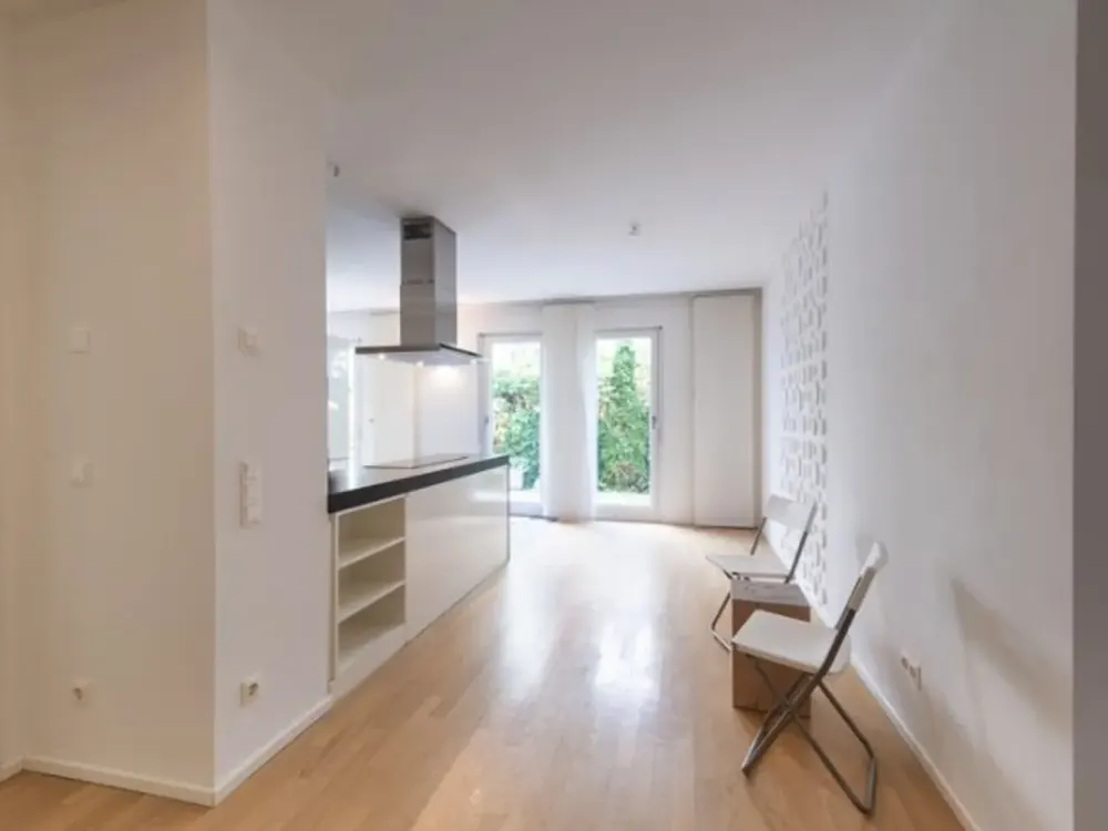 Maisonette apartment with open floor plan and idyllic terrace in Obergiesing