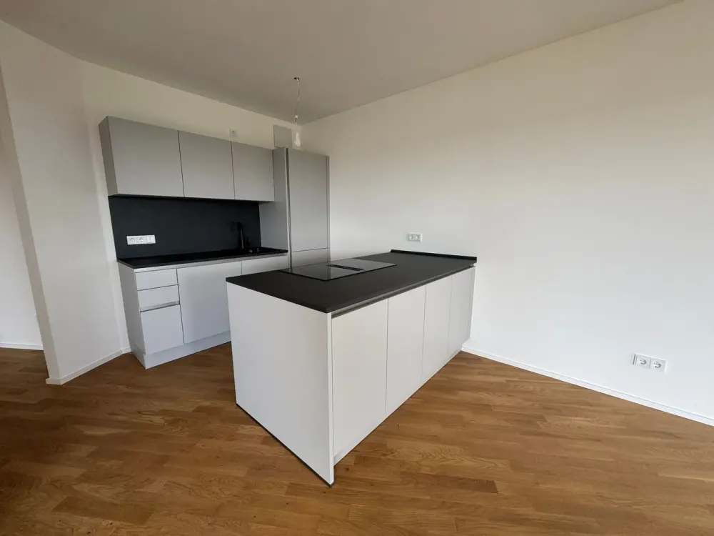 Hochwertige 3-Zimmer-Wohnung mit Balkon und Neckartalblick