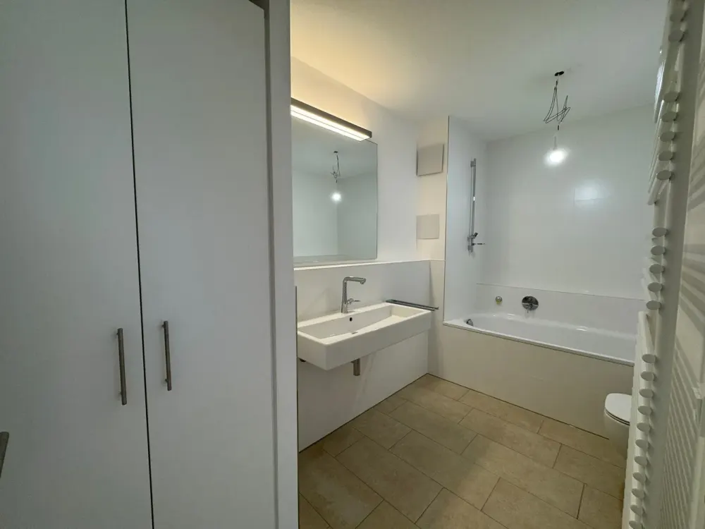 Hochwertige 3-Zimmer-Wohnung mit Balkon und Neckartalblick