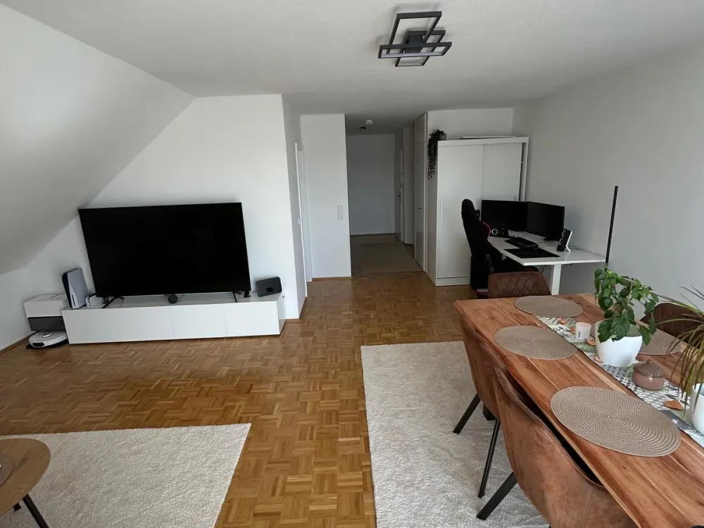 Helle und gepflegte 2-Zimmer-Dachgeschosswohnung in Kaufungen-Nie