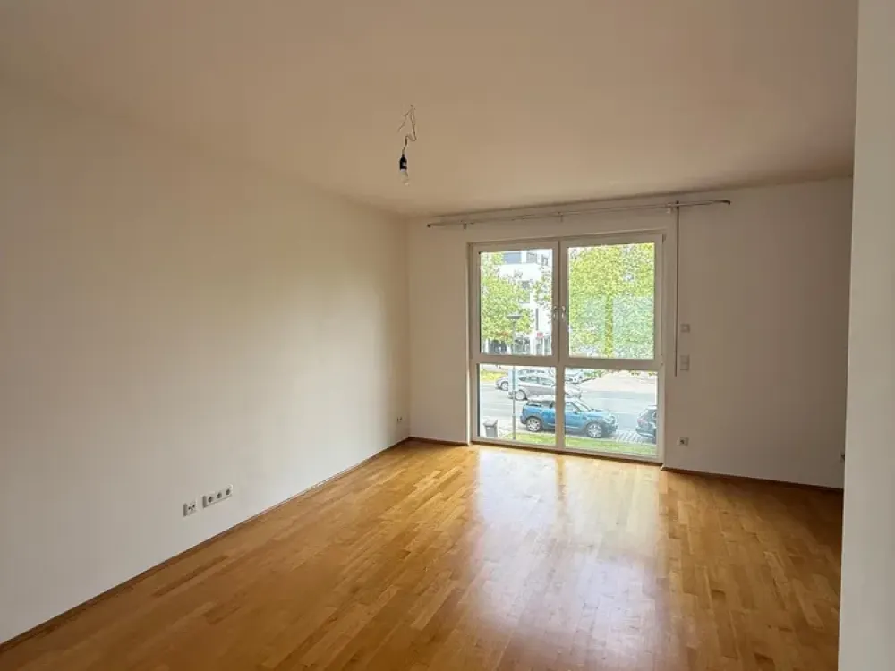 Top 2 Zi. Wohnung mit riesiger Terrasse in Ottobrunn