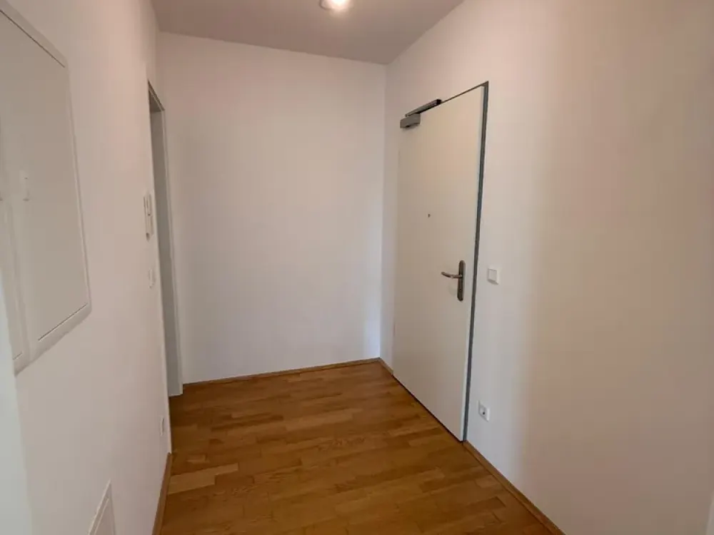 Top 2 Zi. Wohnung mit riesiger Terrasse in Ottobrunn