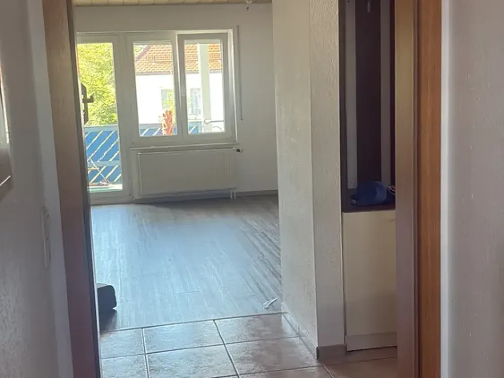 Bright 4-Room Apartment with Balcony & Parking Space in Aitrach