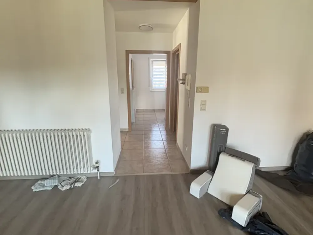 Bright 4-Room Apartment with Balcony & Parking Space in Aitrach