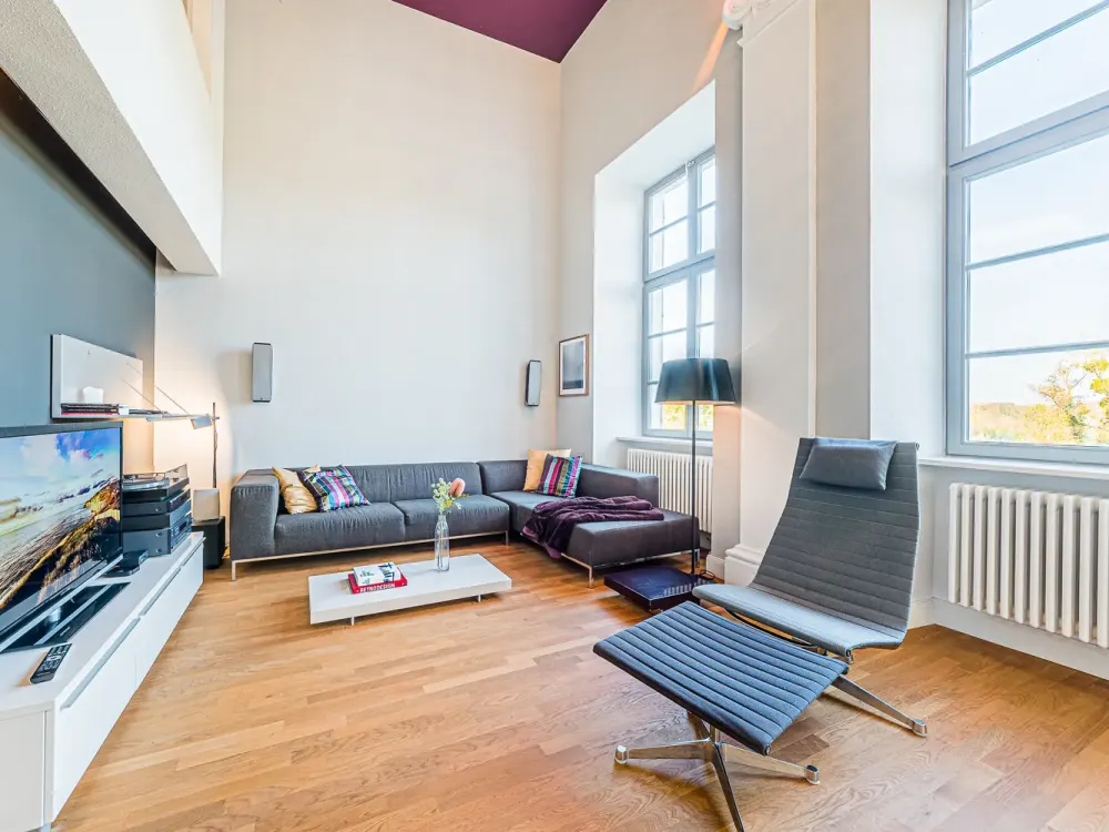 Furnished Apartment for Temporary Rent