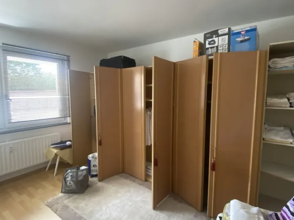 Bright 3-Room Apartment with Kitchen and Bathroom for Comfortable Living