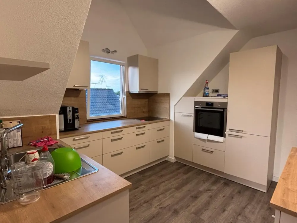Spacious 3-Room Attic Apartment in Friedrichsdorf-Köppern