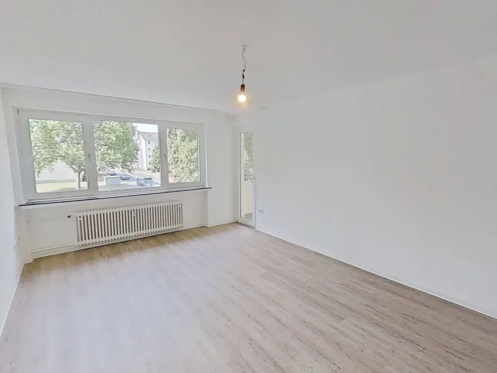 Large 4-Room Apartment with BALCONY and Plenty of Comfort in Paderborn-Sennelager