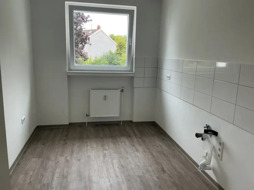 Schöne Wohnung sucht Mieter: praktische 3-Zi.-Wohnung