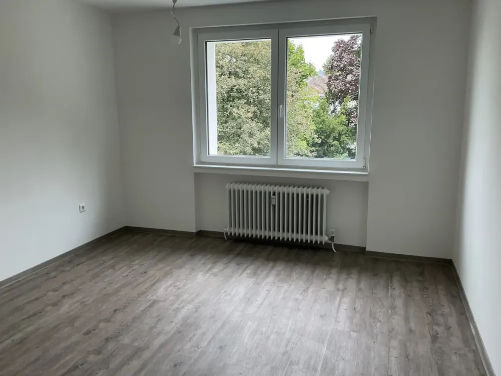 Schöne Wohnung sucht Mieter: praktische 3-Zi.-Wohnung