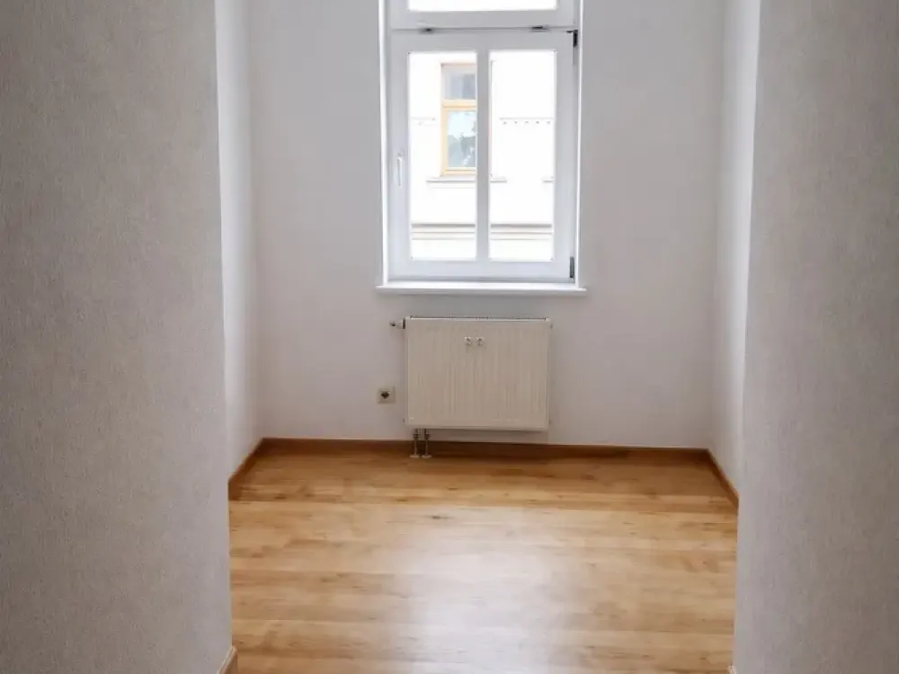 Bright 3-Room Apartment with Balcony in Arnstadt