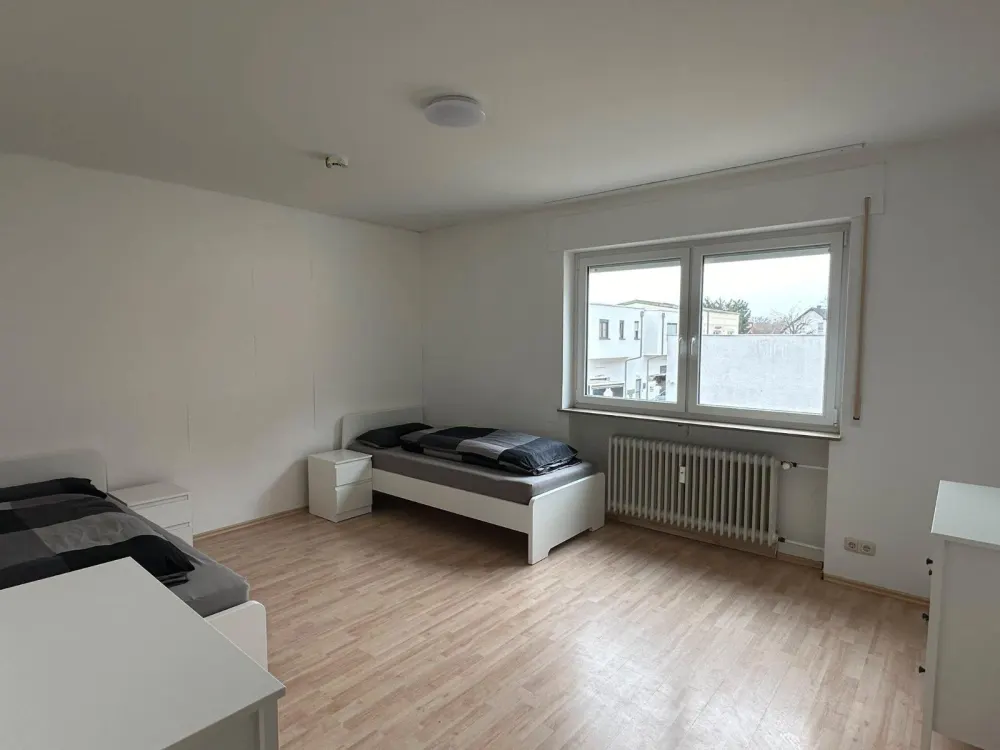 3 rooms / 75sqm / incl. storage room & parking space in OT Walldorf