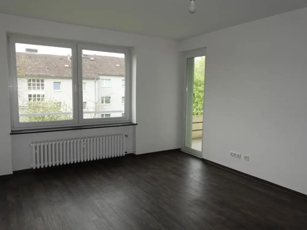 Living Happiness - Spacious 3-Room Apartment