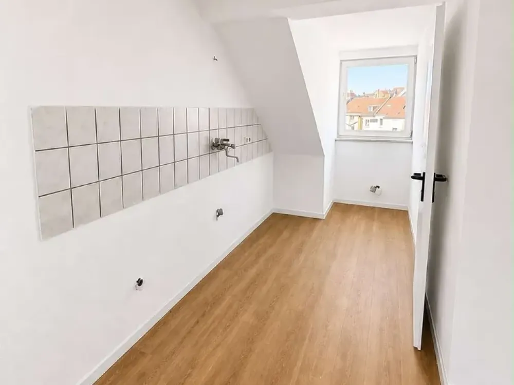 Freshly Renovated 3-Room Apartment in the Center / Attic /