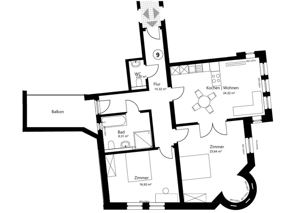 Very spacious 2-room apartment with eat-in kitchen in fully renovated old building (KFW 70)