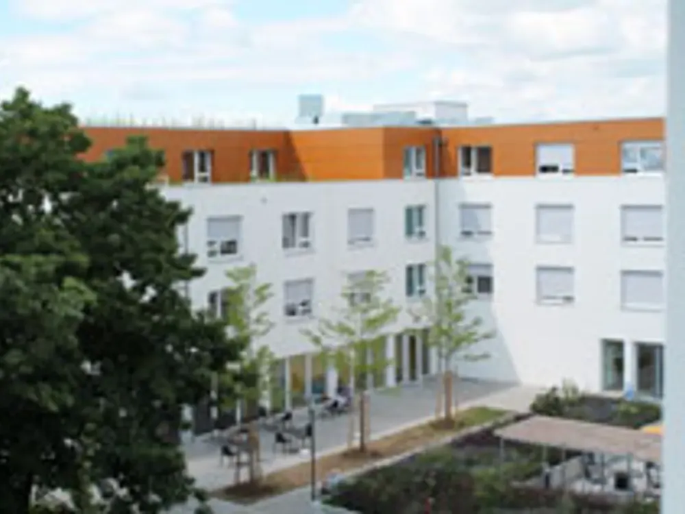 Service Living - from 60 plus with housing entitlement certificate