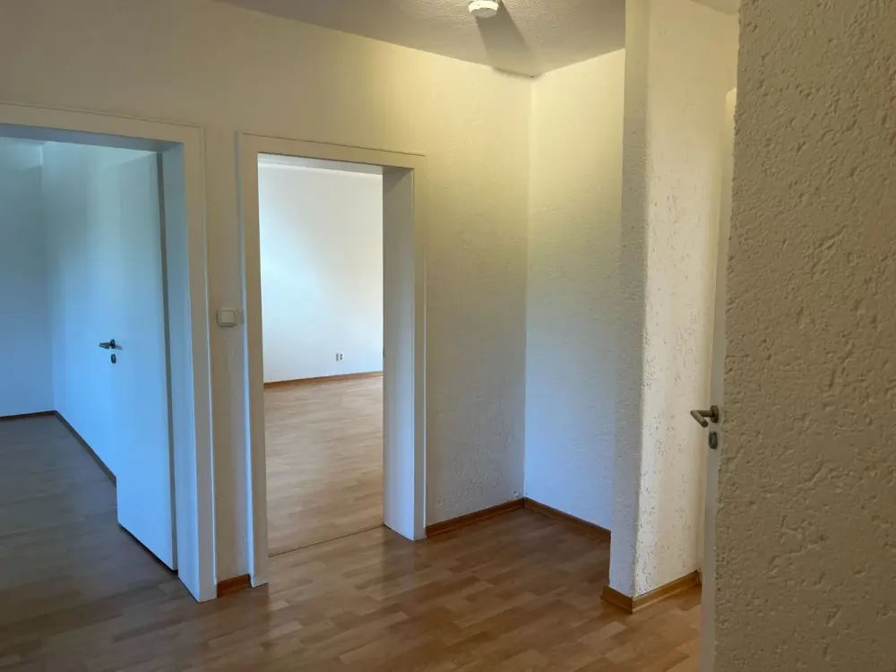 Schöne 3 ZKB Balkonwohnung mit Einbauküche und zwei Bädern in Hannover Misburg-Anderten!