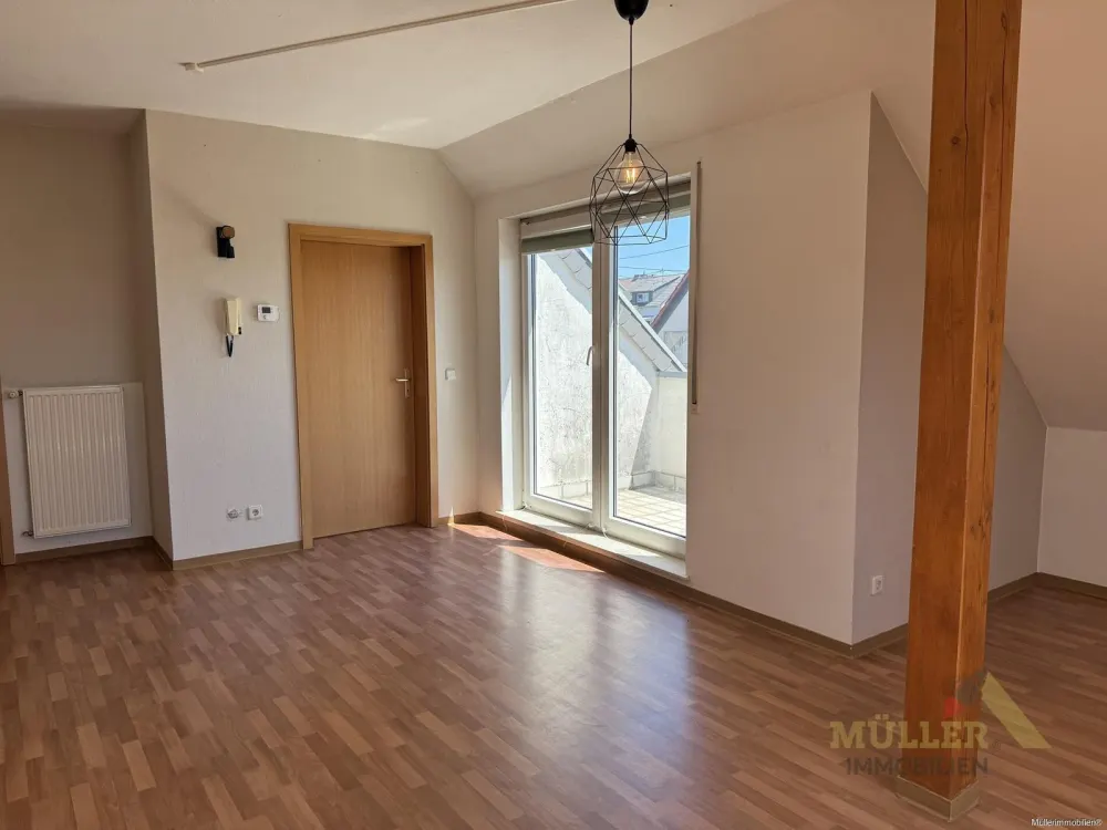 Bright Top-Floor Apartment with 2 Rooms, Kitchen, Bathroom in Bous for Rent