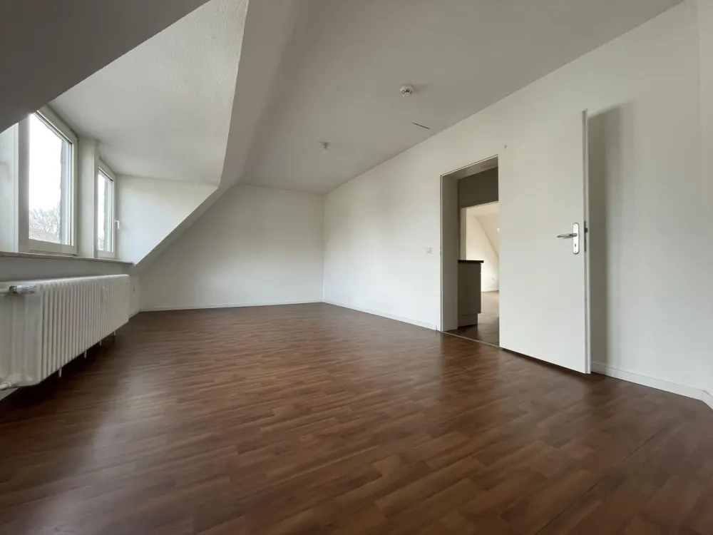 Central 2-Room Apartment Near the Rhine