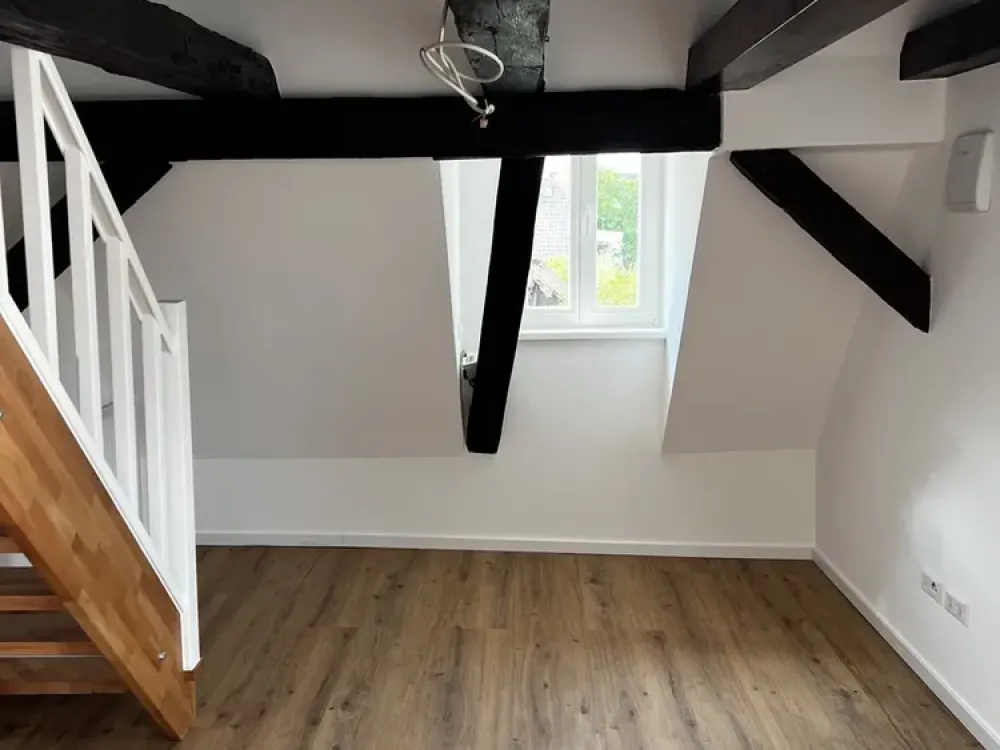 Charmante 3-Zimmer-Wohnung im Denkmalobjekt - 75 m², ab sofort verfügbar