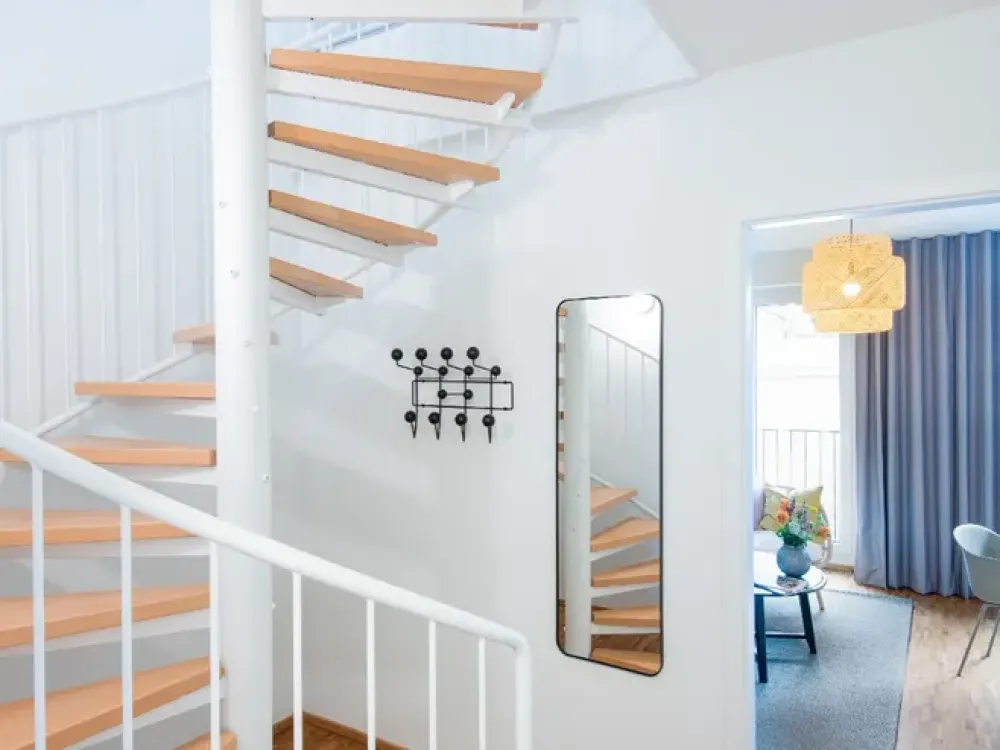 Möblierte Maisonette, 100 m², Köln- All-in-Miete, provisionsfrei, ab 01.11.