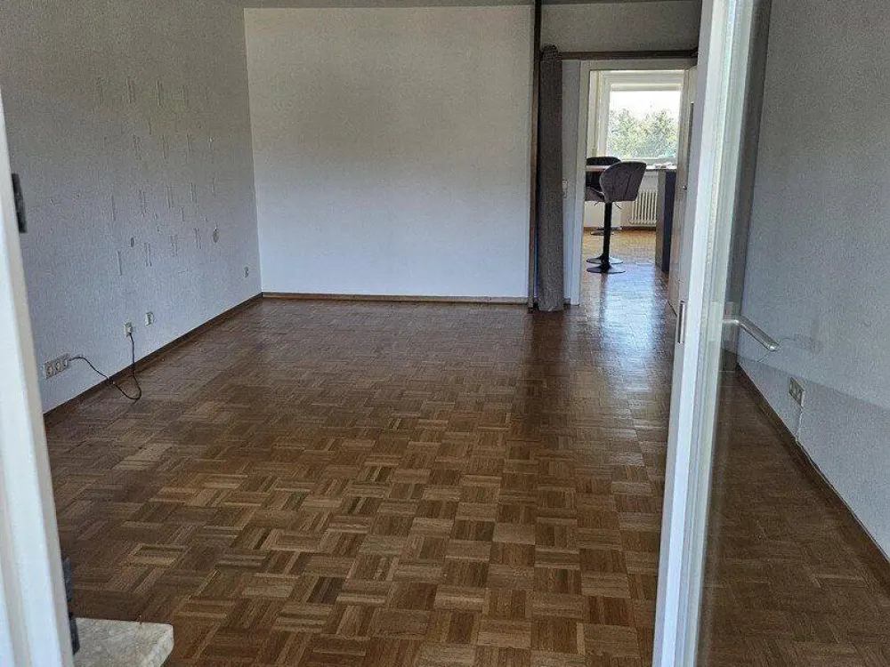 Quiet 3.5-Room Apartment with 2 Balconies