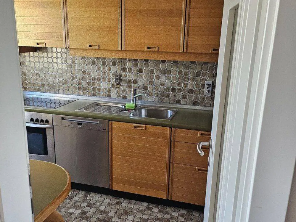 Quiet 3.5-Room Apartment with 2 Balconies
