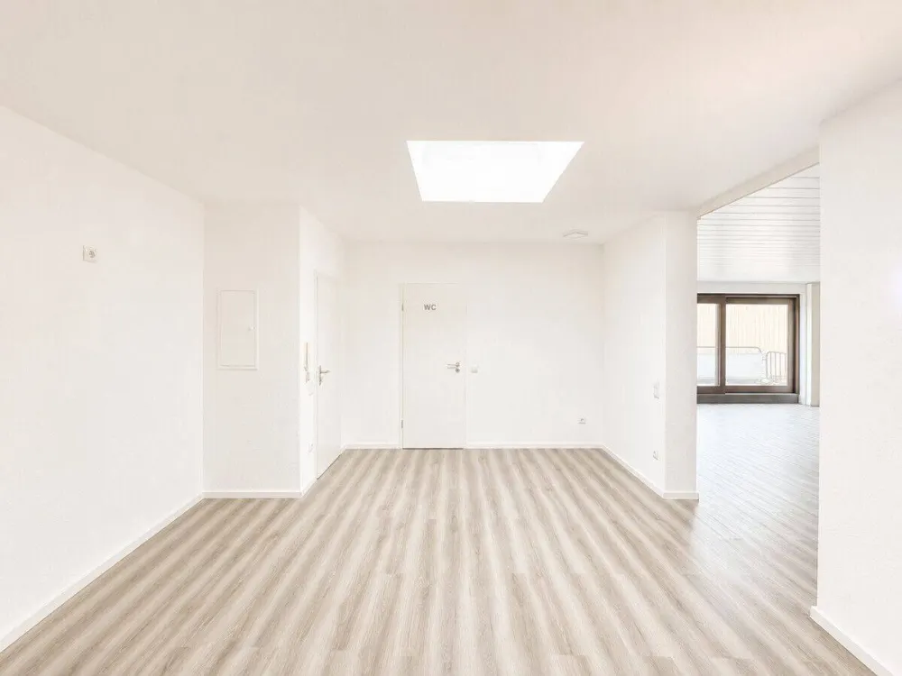 Modernisierte 3-Zimmer-Wohnung mit außergewöhnlichem Platzangebot