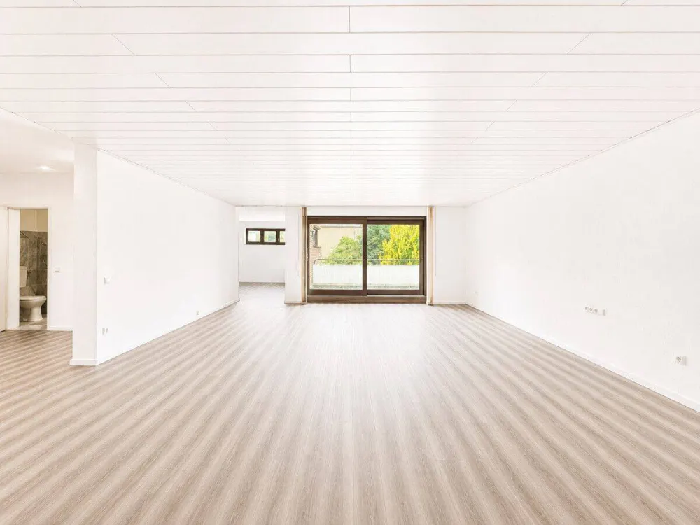 Modernisierte 3-Zimmer-Wohnung mit außergewöhnlichem Platzangebot
