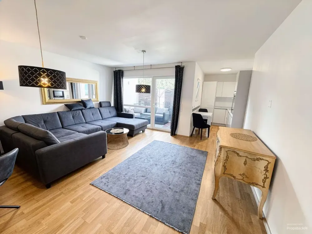 Fully Furnished 2-Room Apartment - Balcony - Elevator - Parking Space