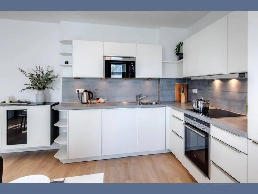 Furnished: Tastefully Furnished 2-Room Apartment