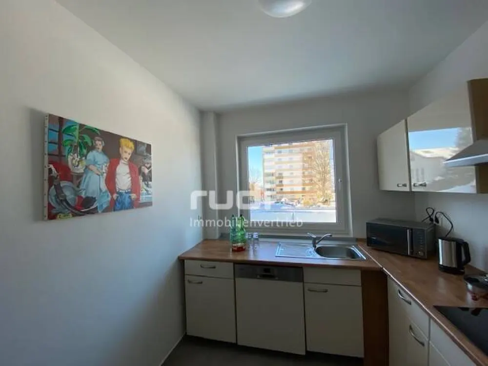3er- WG-Wohnung mit Balkon in unmittelbarer Uni-Nähe!