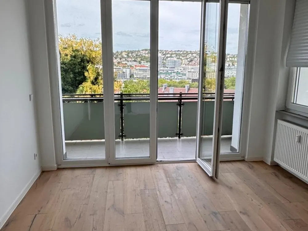 Dream Apartment in Mid-Elevation with a View