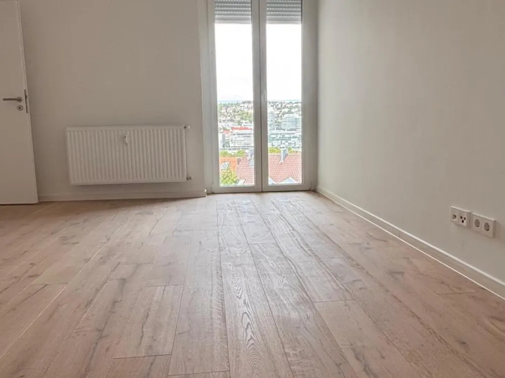 Dream Apartment in Mid-Elevation with a View