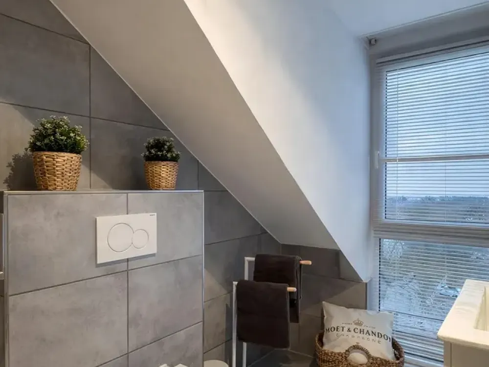 Tolles, vollmöbliertes Apartment in guter Lage mit Aufzug