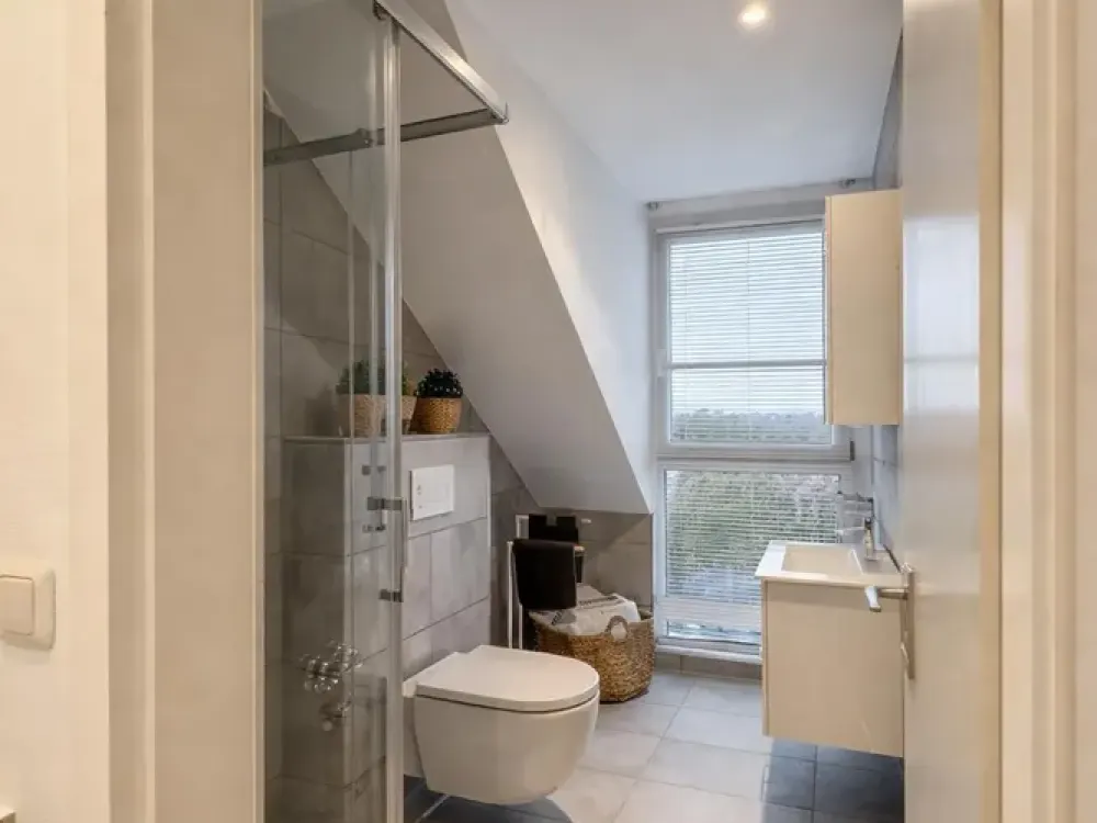 Tolles, vollmöbliertes Apartment in guter Lage mit Aufzug