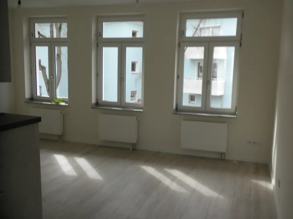 Stylishly Renovated: 2.5-Room Apartment in Köln-Porz