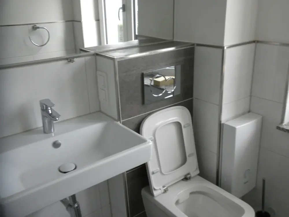 Stylishly Renovated: 2.5-Room Apartment in Köln-Porz